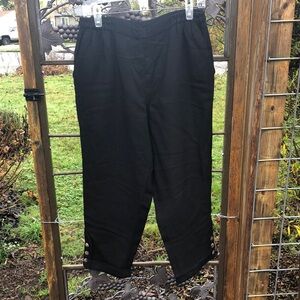Fridaze black 100% linen crop pants size M